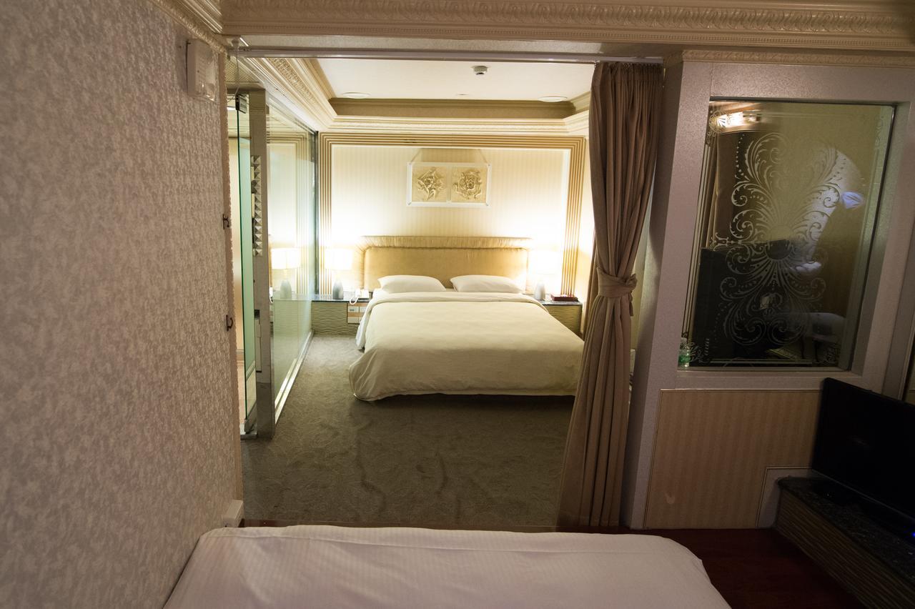 Mila Hotel Taichung Exterior foto