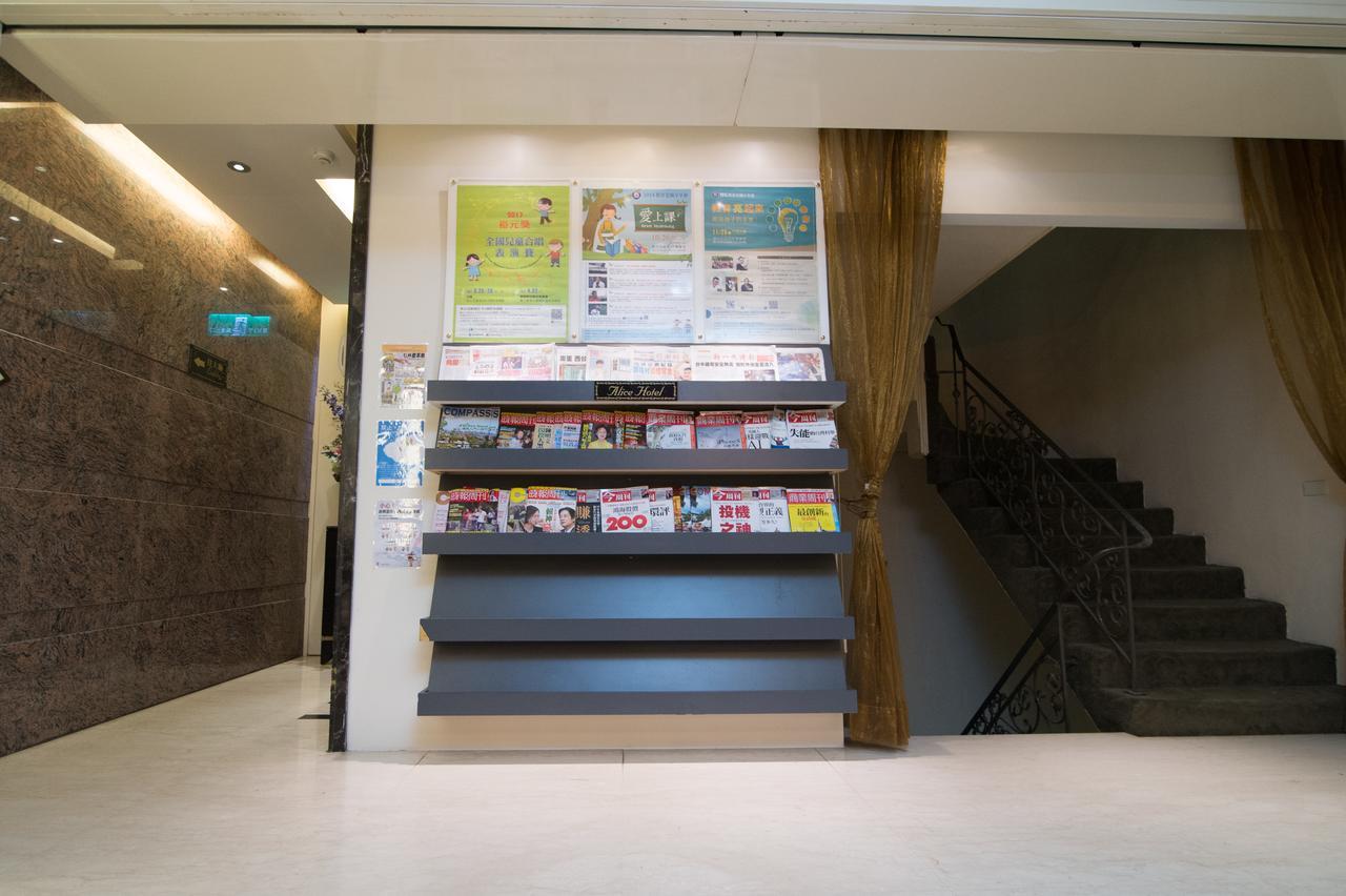 Mila Hotel Taichung Exterior foto